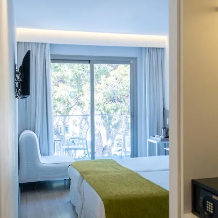 Onmood - Bed & Brunch Hotel 4*