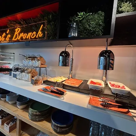 酒店 Onmood Cala Ratjada - Brunch & Party 卡拉纳雅达