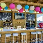فندق Onmood - Bed & Brunch كالا راتخاذا