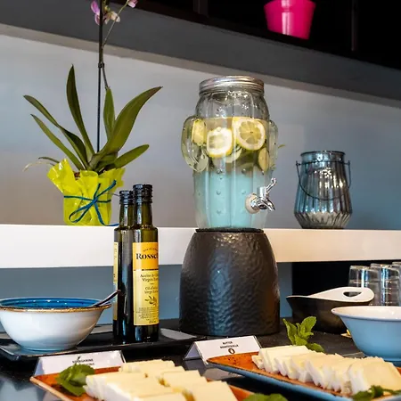 Onmood Cala Ratjada - Brunch & Party 4* カラ・ラトハダ