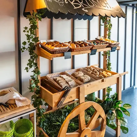 فندق Onmood - Brunch & Party كالا راتخاذا