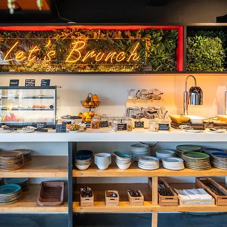 Onmood - Brunch & Party فندق كالا راتخاذا