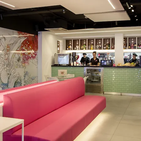 Onmood - Bed & Brunch Hotel