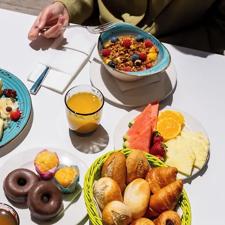 Hotell Onmood - Bed & Brunch 4*