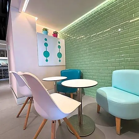 Onmood - Bed & Brunch Hotel
