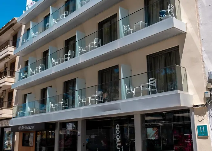 ホテル Onmood - Bed & Brunch 4*