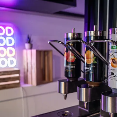 Onmood - Brunch & Party Готель Кала-Ратхада