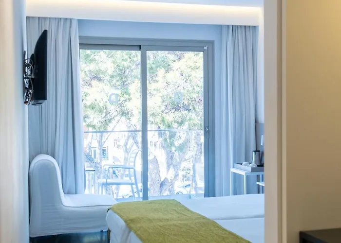 Onmood - Bed & Brunch Hotel 4*